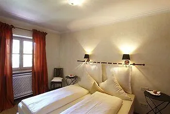 Sonnwend Garni Hotel